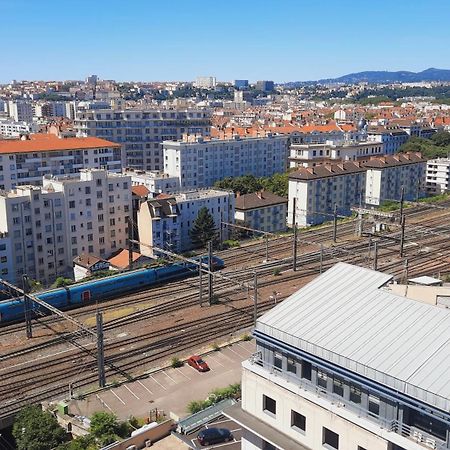 Ferienwohnung Terrasse De La Gare Lyon Exterior foto